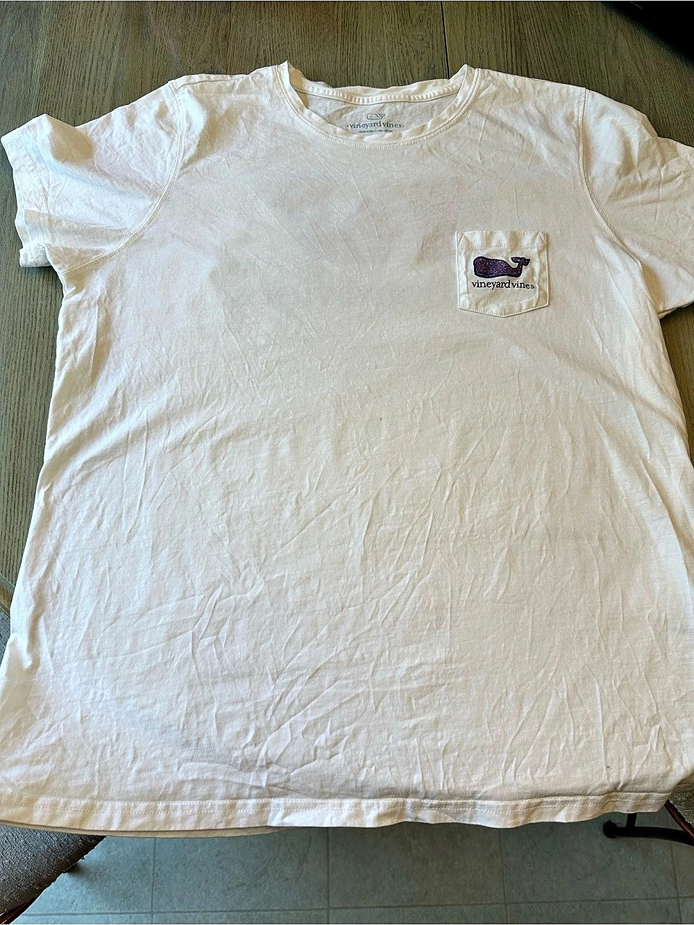 Vineyard Vines Short-Sleeve Pocket Tee with Floral Whale Graphic White XL